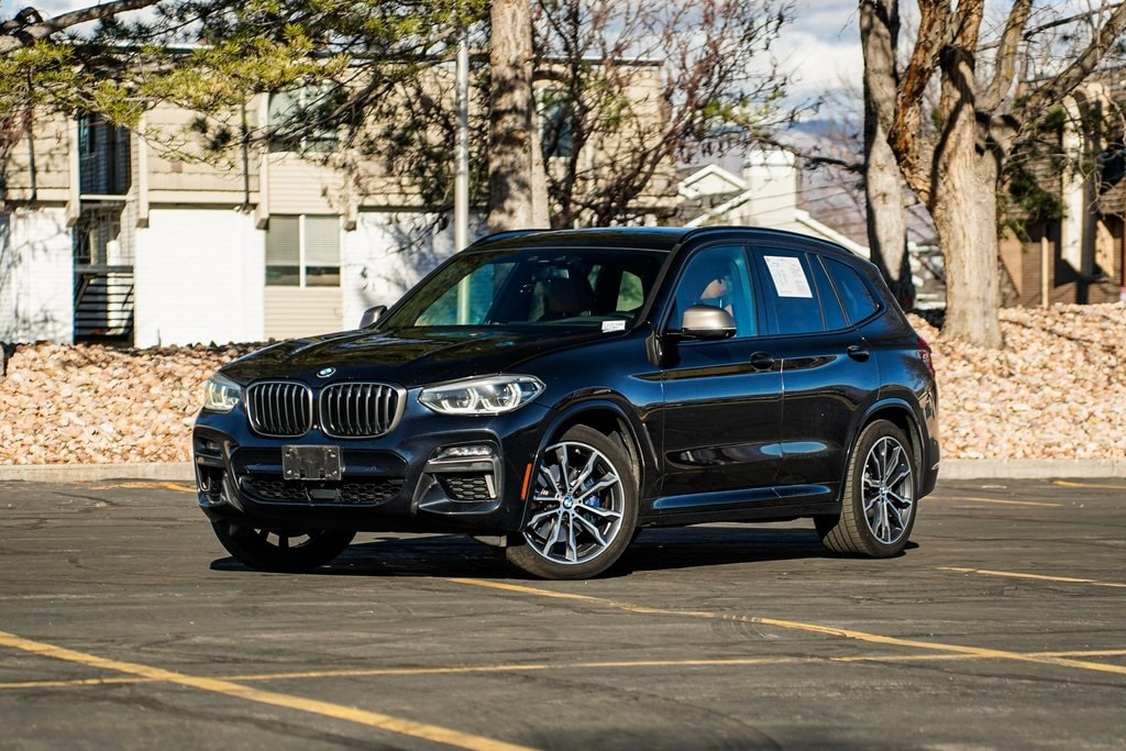 2020 BMW X3 40i's photo