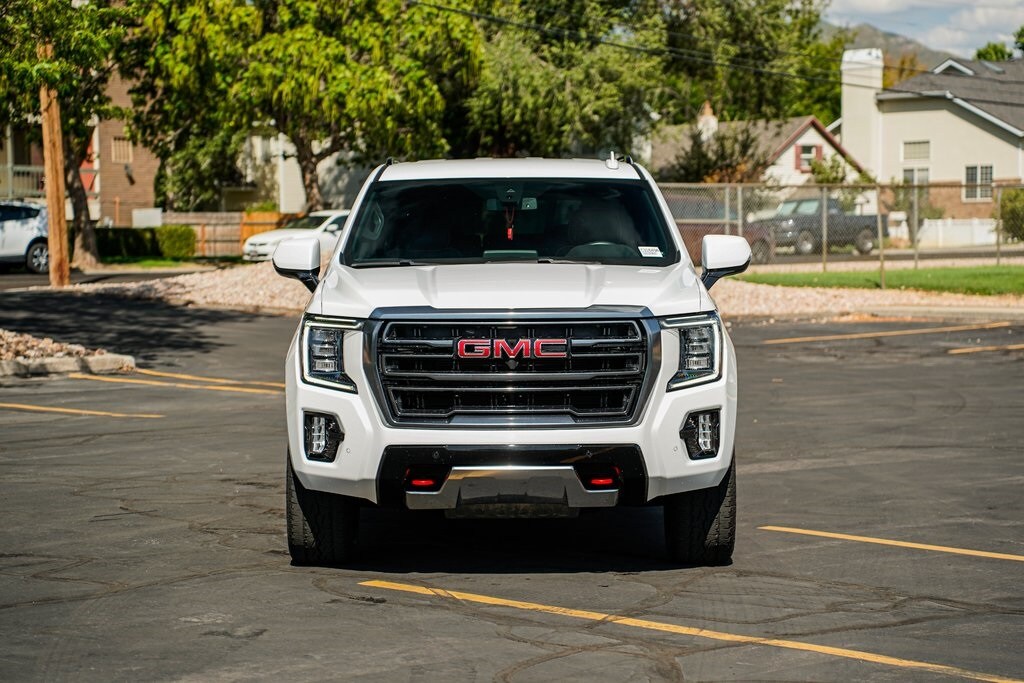 2022 Gmc Yukon AT4 photo 2