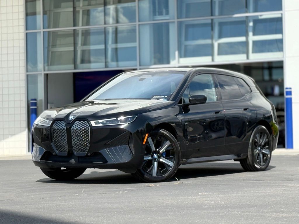 2024 BMW iX