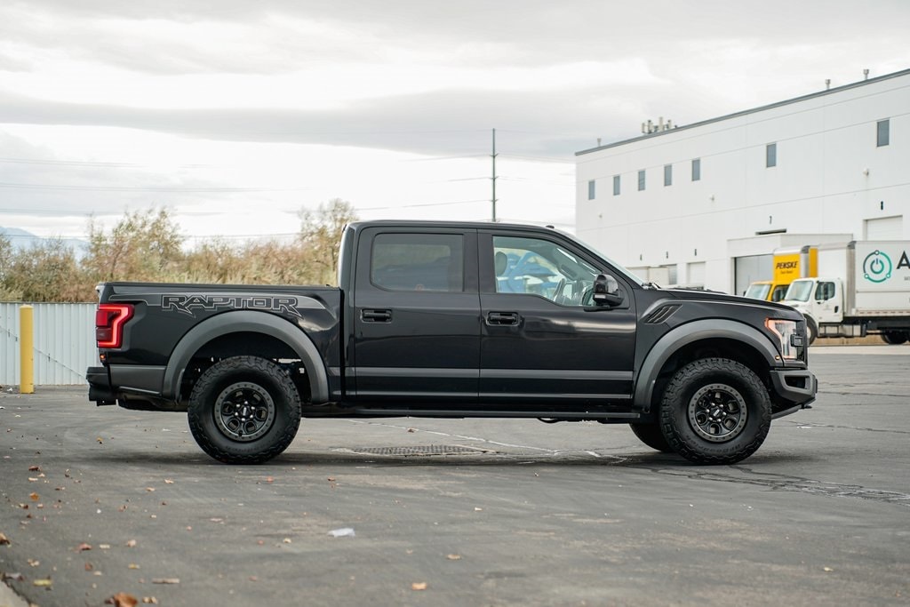 2018 Ford F-150 Raptor photo 4