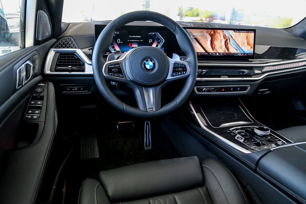 2026 BMW X7 40i - Photo 9