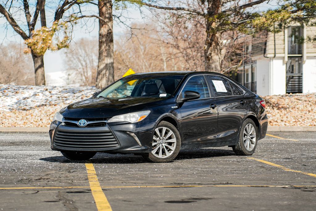 2017 Toyota Camry XLE Hybrid
