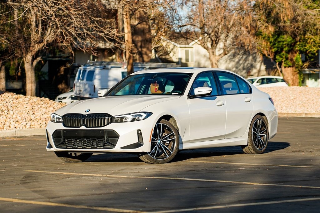 2024 BMW 3 Series 330i