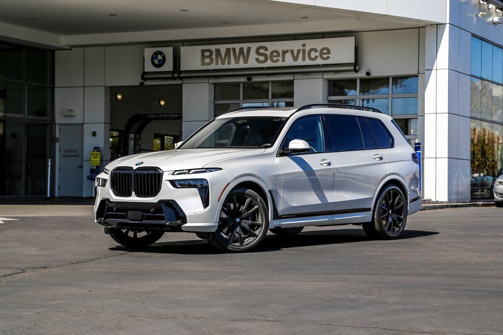 2026 BMW X7 xDrive40i's photo