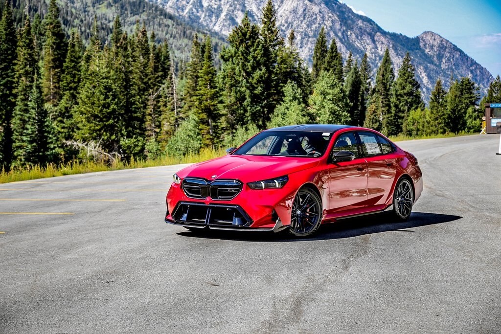 2026 Bmw M5 5 photo 2