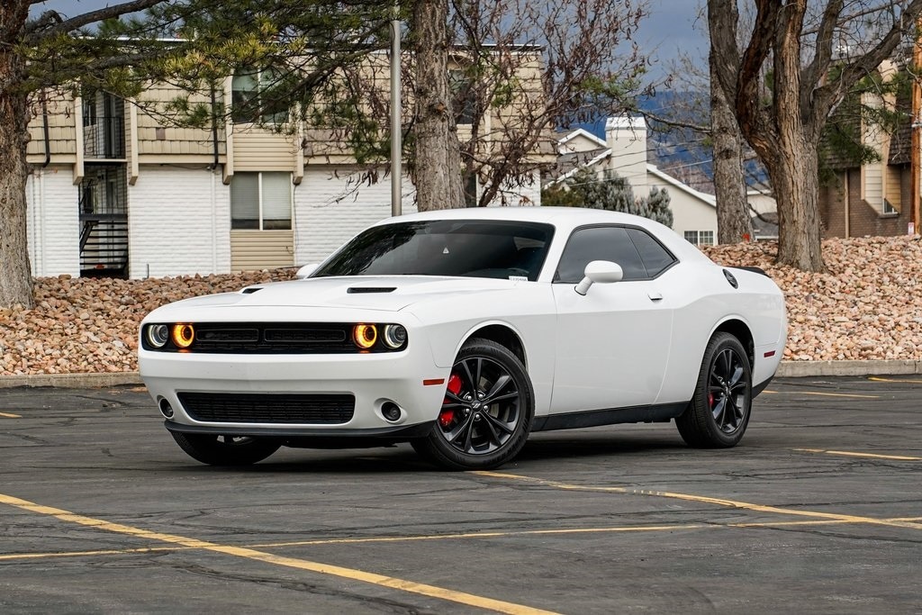 2020 Dodge Challenger SXT's photo