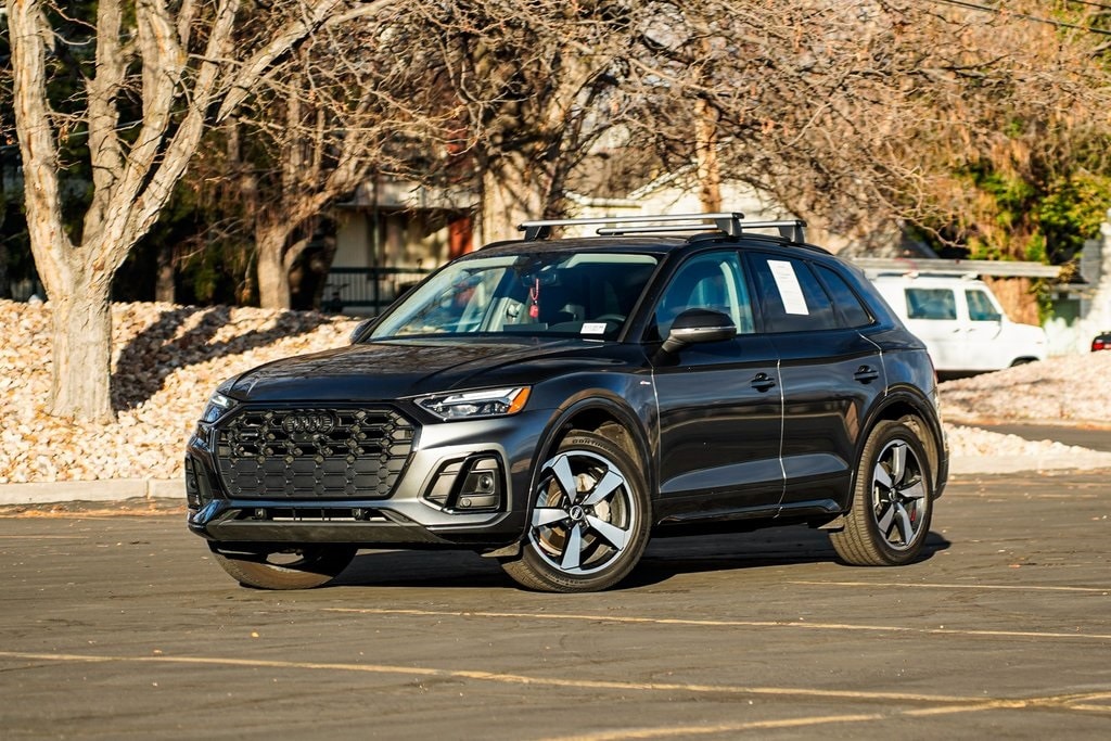 2022 Audi Q5 Premium Plus's photo