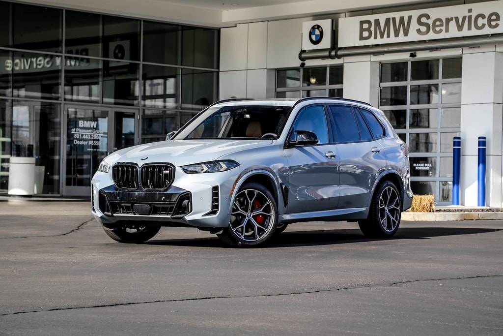 2026 BMW X5 M60i's photo