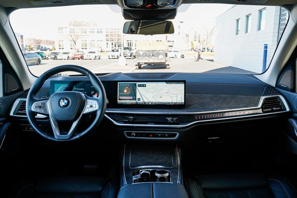 2026 BMW X7 40i - Photo 12