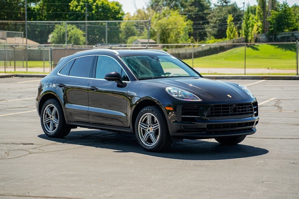 2021 Porsche Macan S photo 3