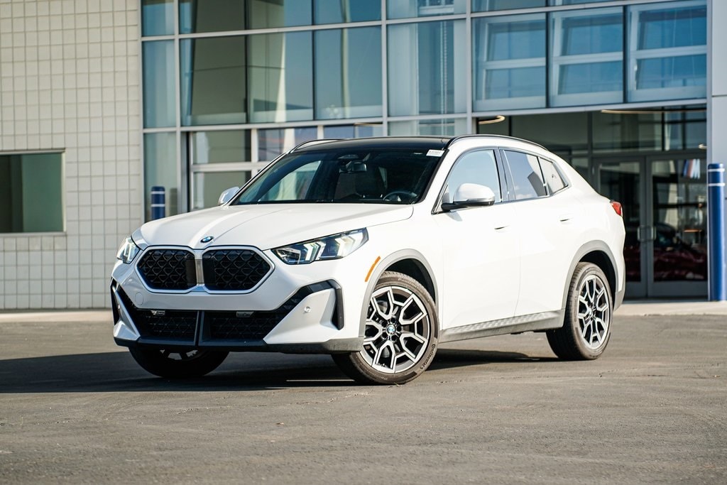 2025 BMW X2 28i's photo
