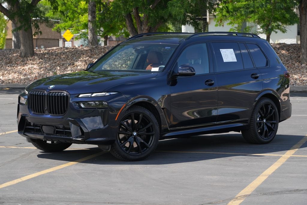 2024 BMW X7 xDrive40i's photo