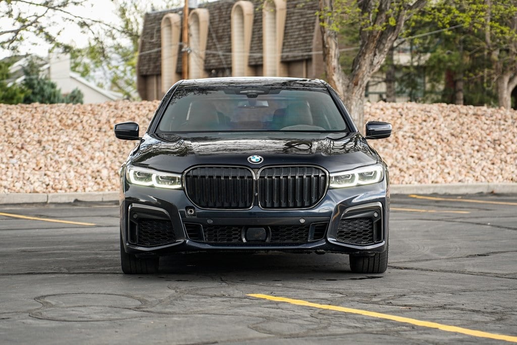 Used 2022 BMW 7 Series 750i with VIN WBA7U2C05NCH48078 for sale in Murray, UT