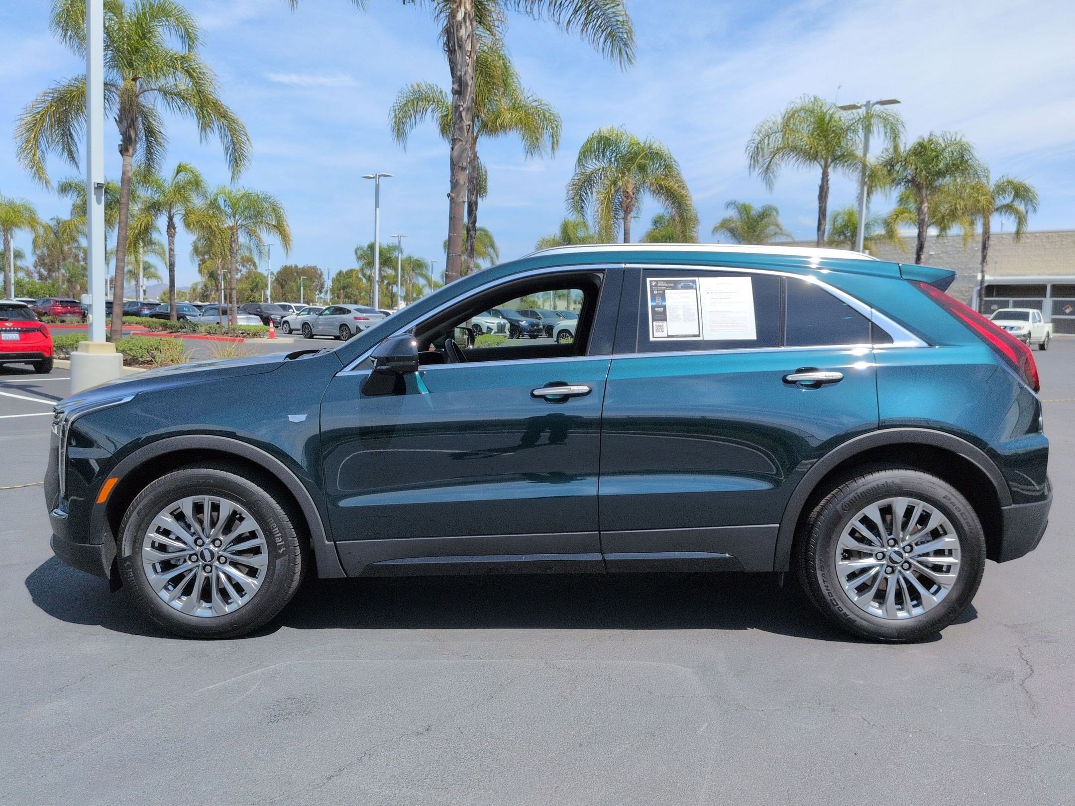 2025 CADILLAC XT4 FWD Premium Luxury photo 5