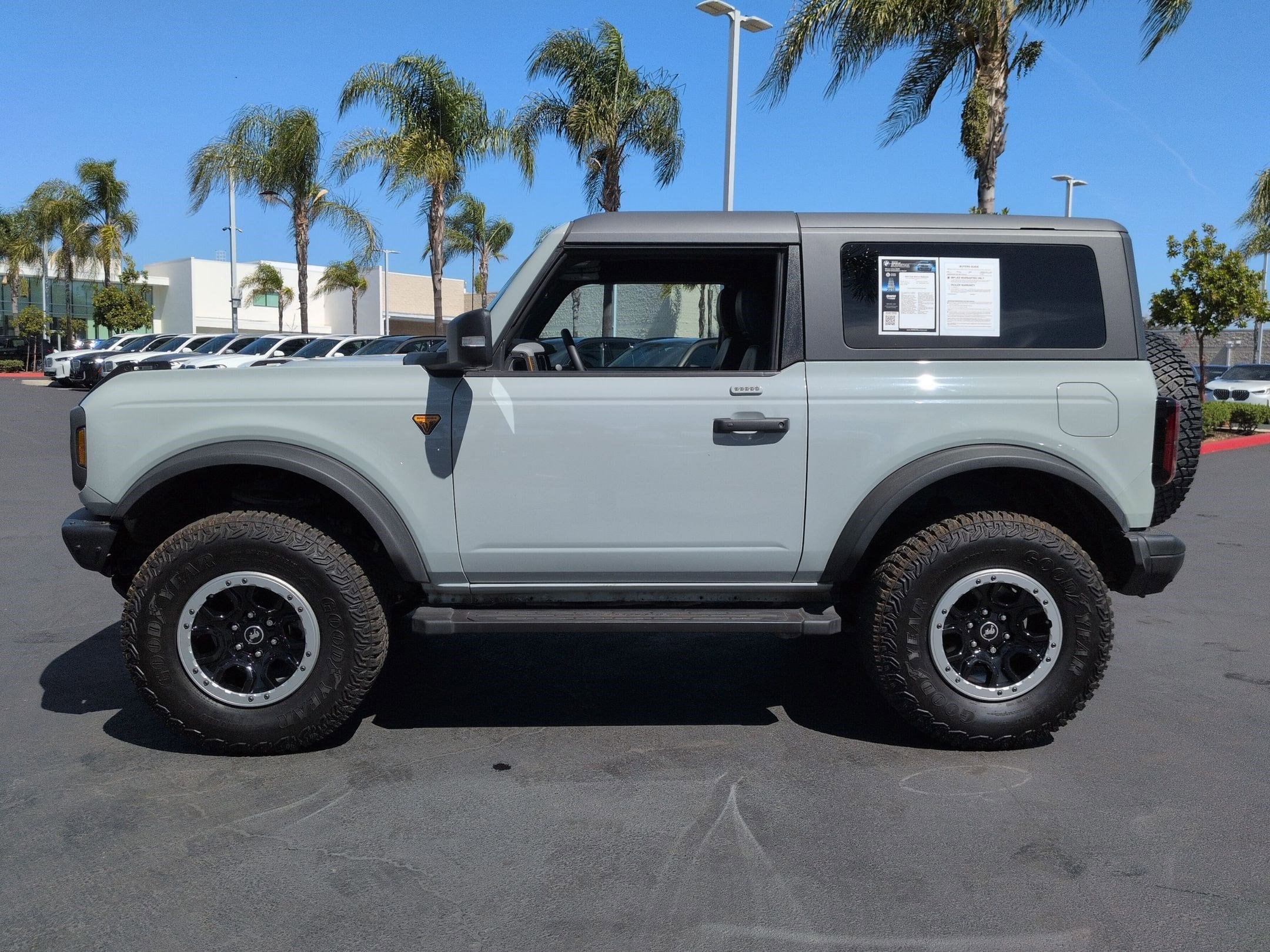 2023 Ford Bronco Badlands photo 5