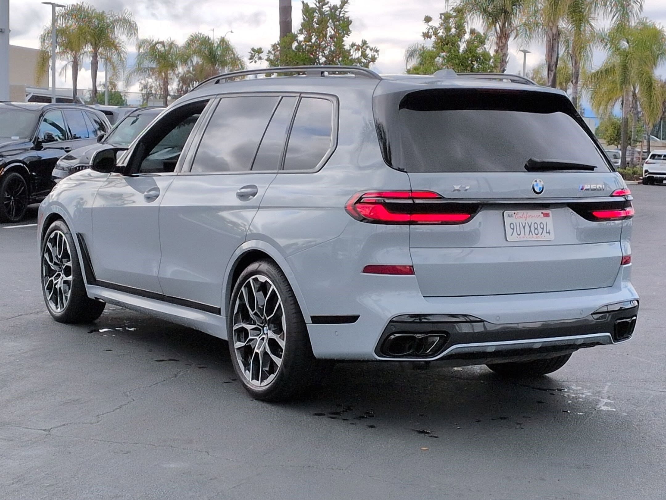 2025 BMW X7 M60i photo 3