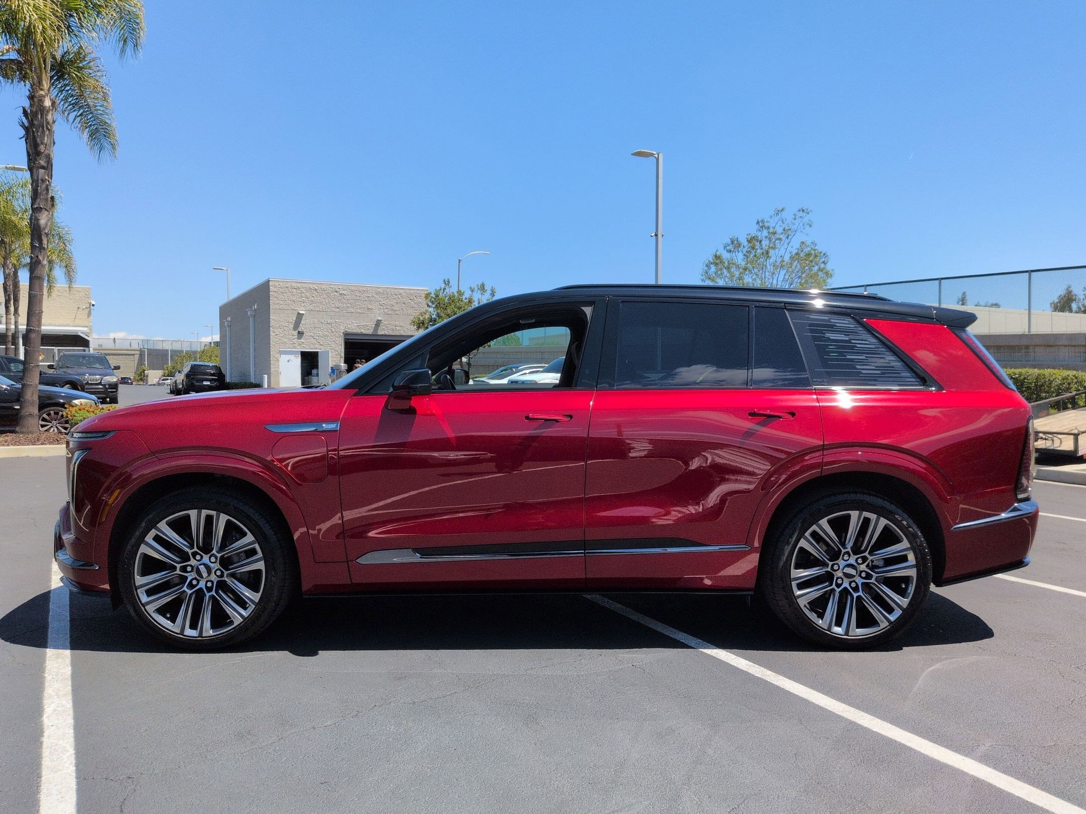 2026 CADILLAC Vistiq Platinum photo 5