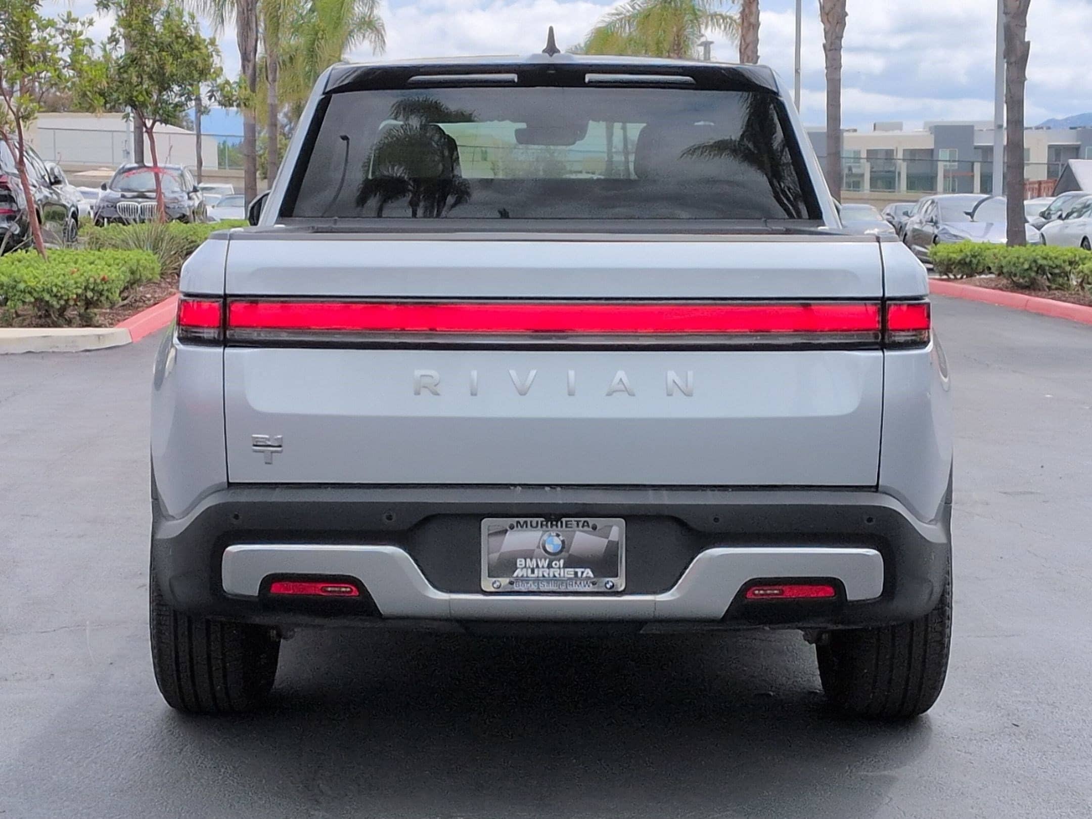 2024 Rivian R1T Adventure photo 3