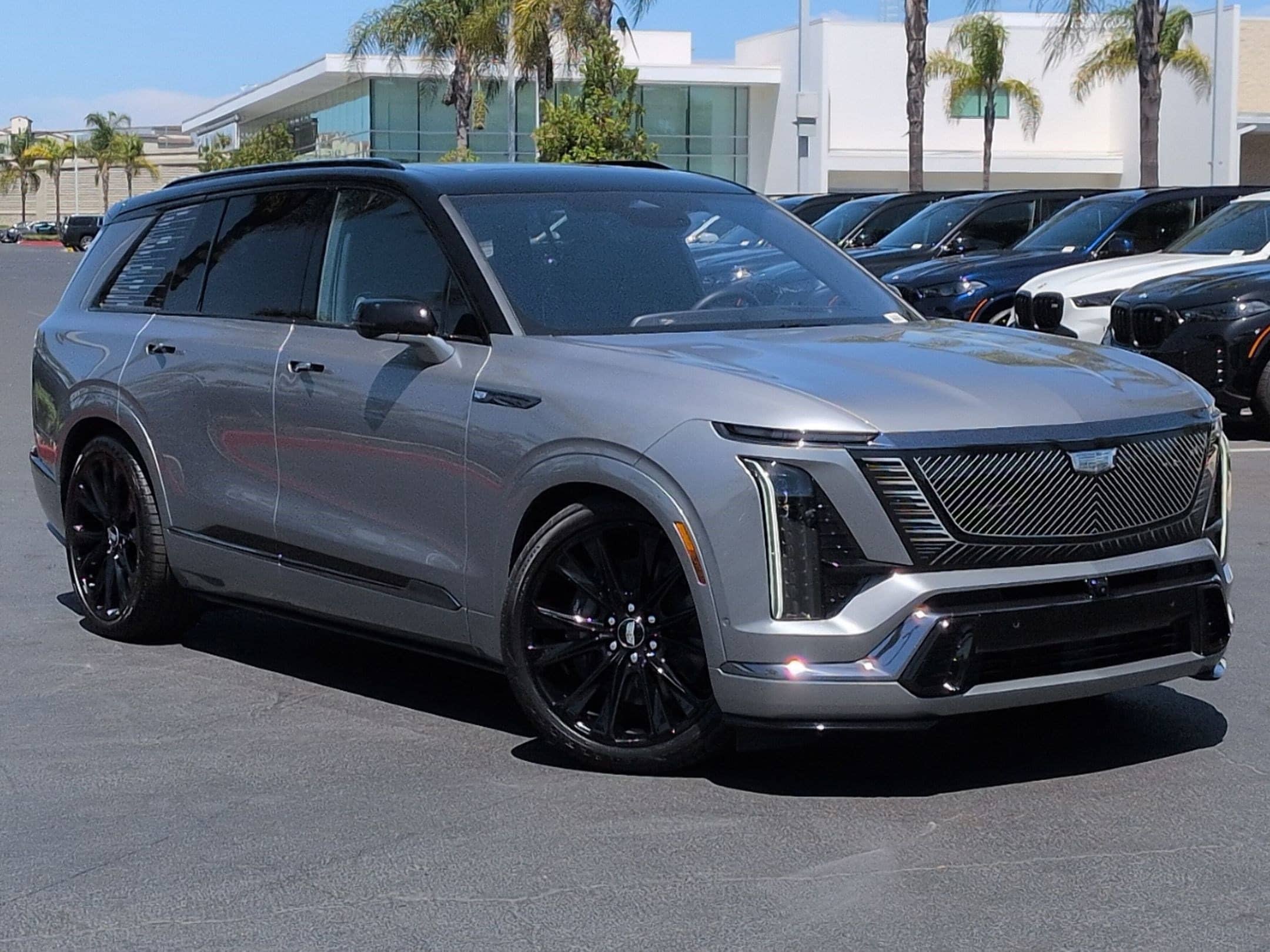 CADILLAC Vistiq Platinum