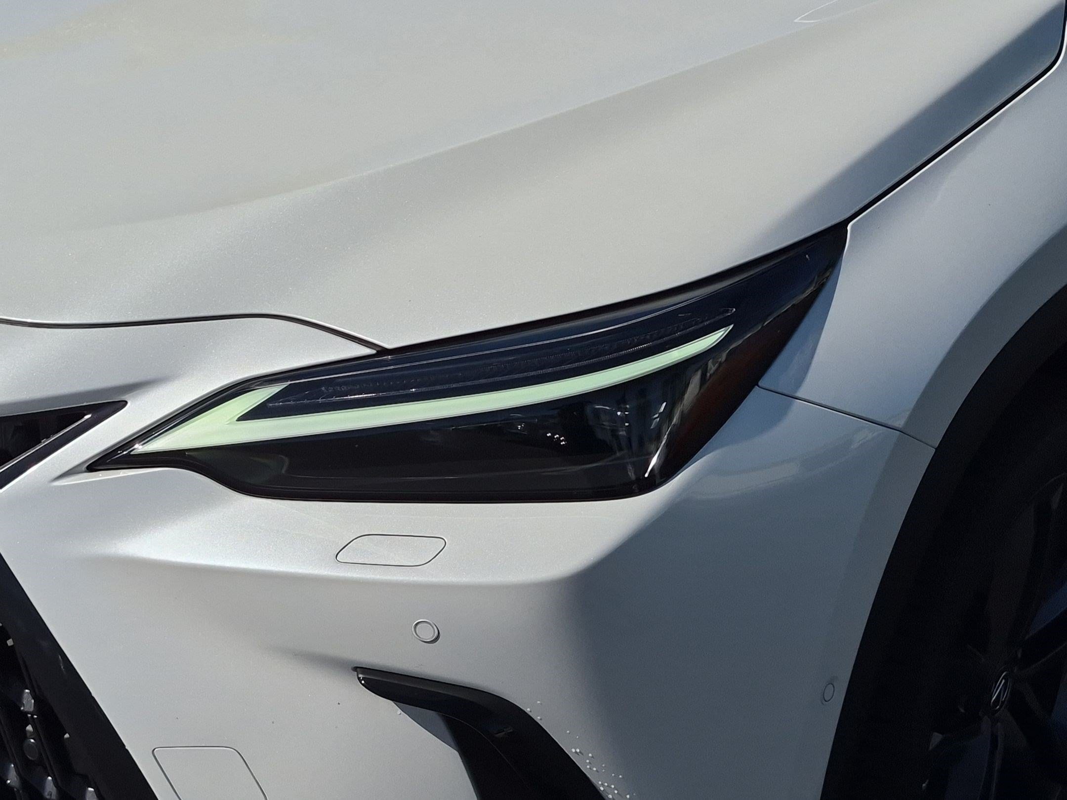 LEXUS NX NX 450h+ Luxury