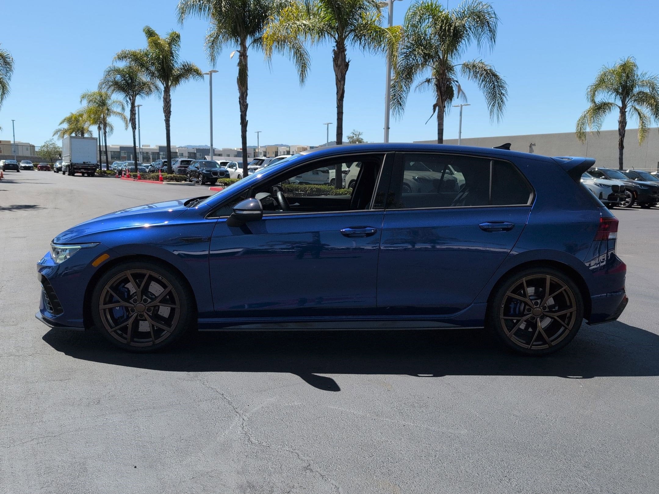 2023 Volkswagen Golf R 20th Anniversary Edition photo 5