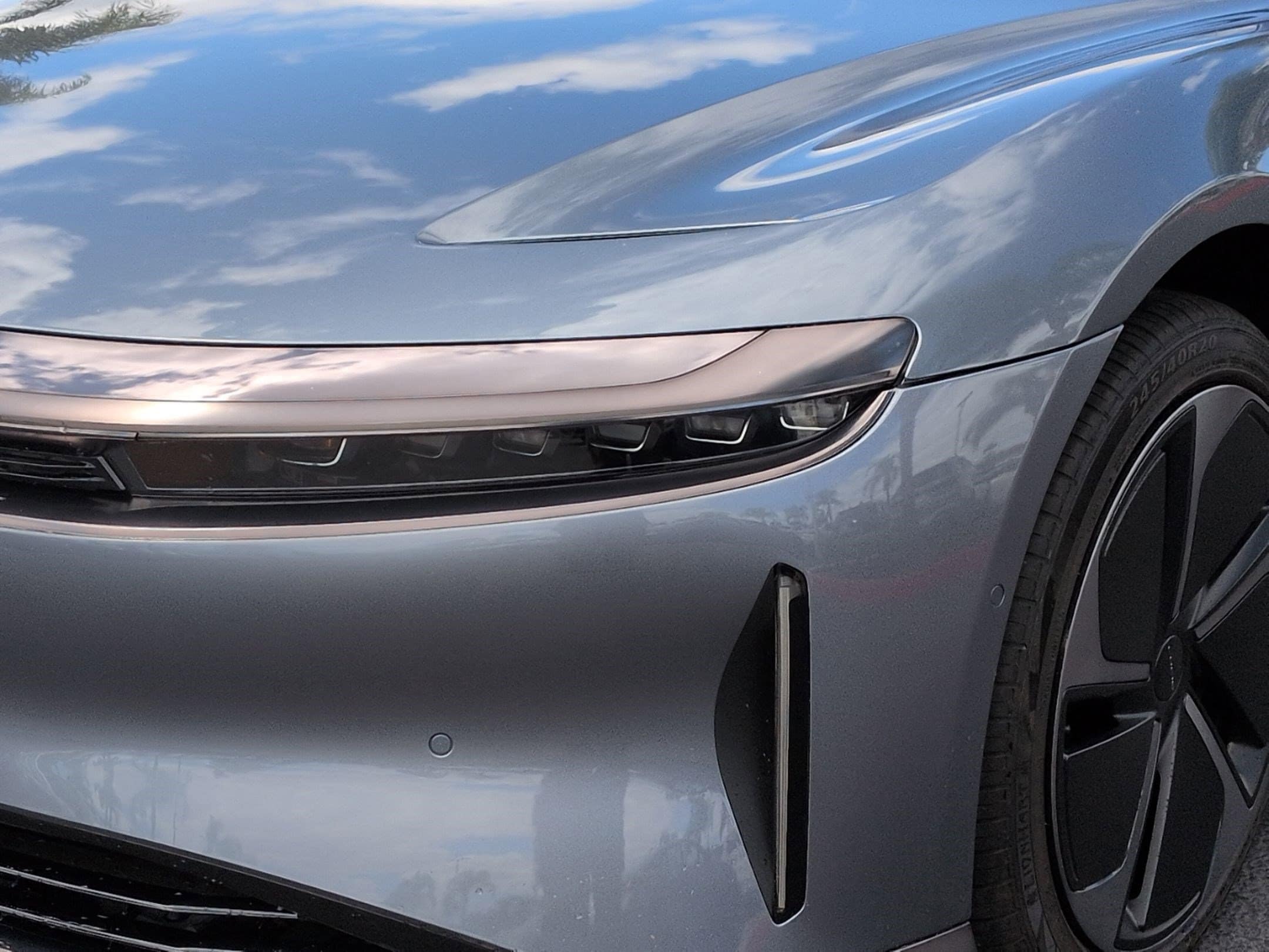 Lucid Air Touring