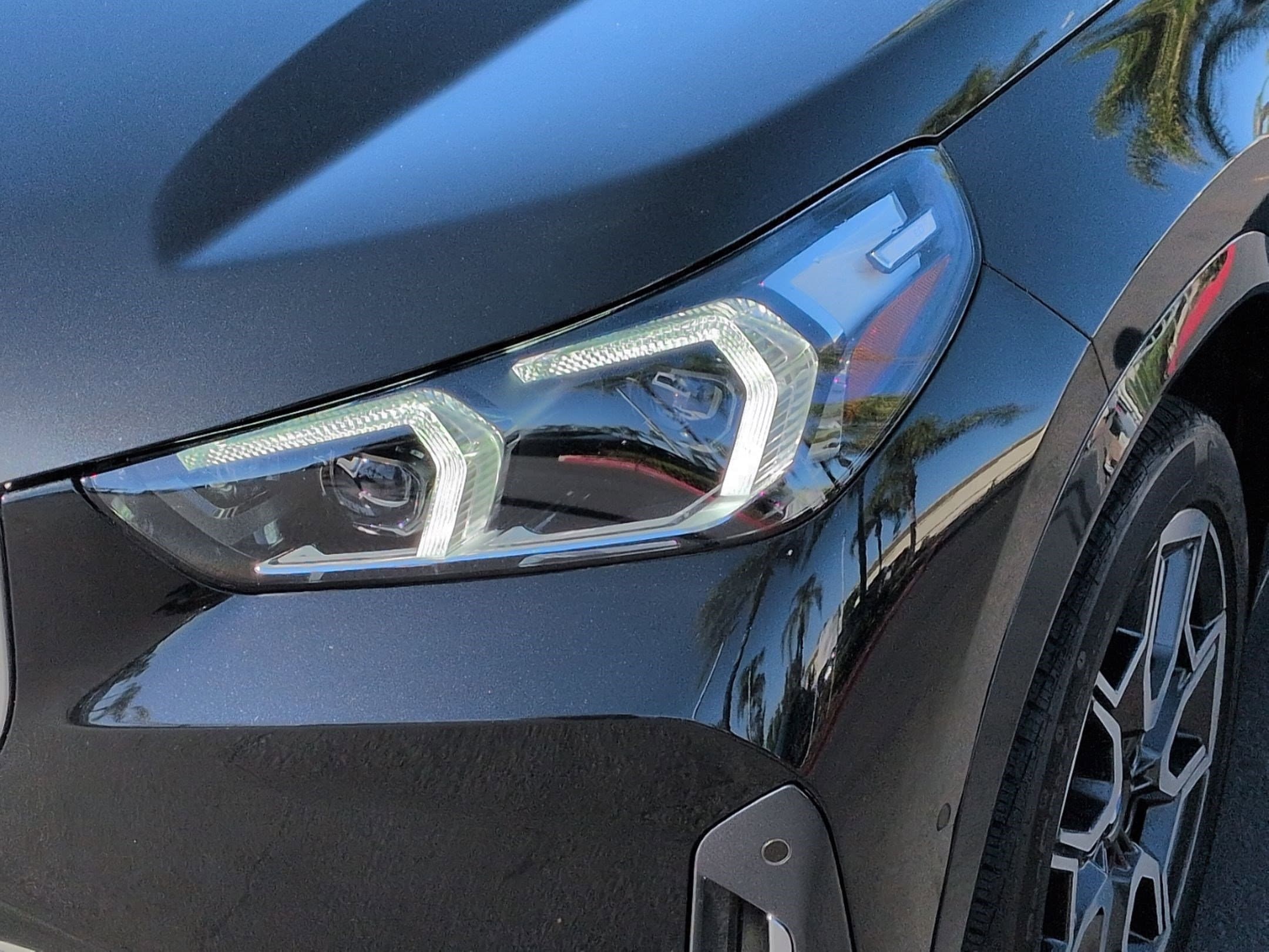 2025 BMW X1 xDrive28i photo 4