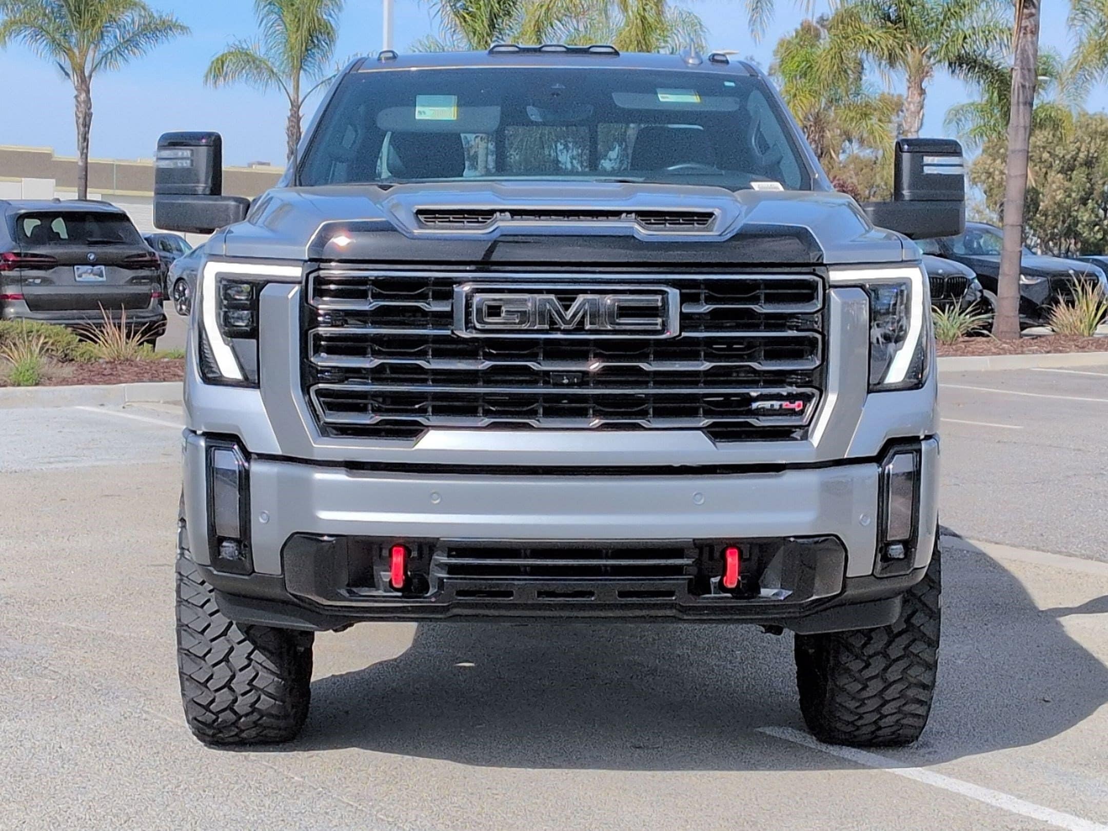 2024 GMC Sierra 2500HD AT4 photo 2