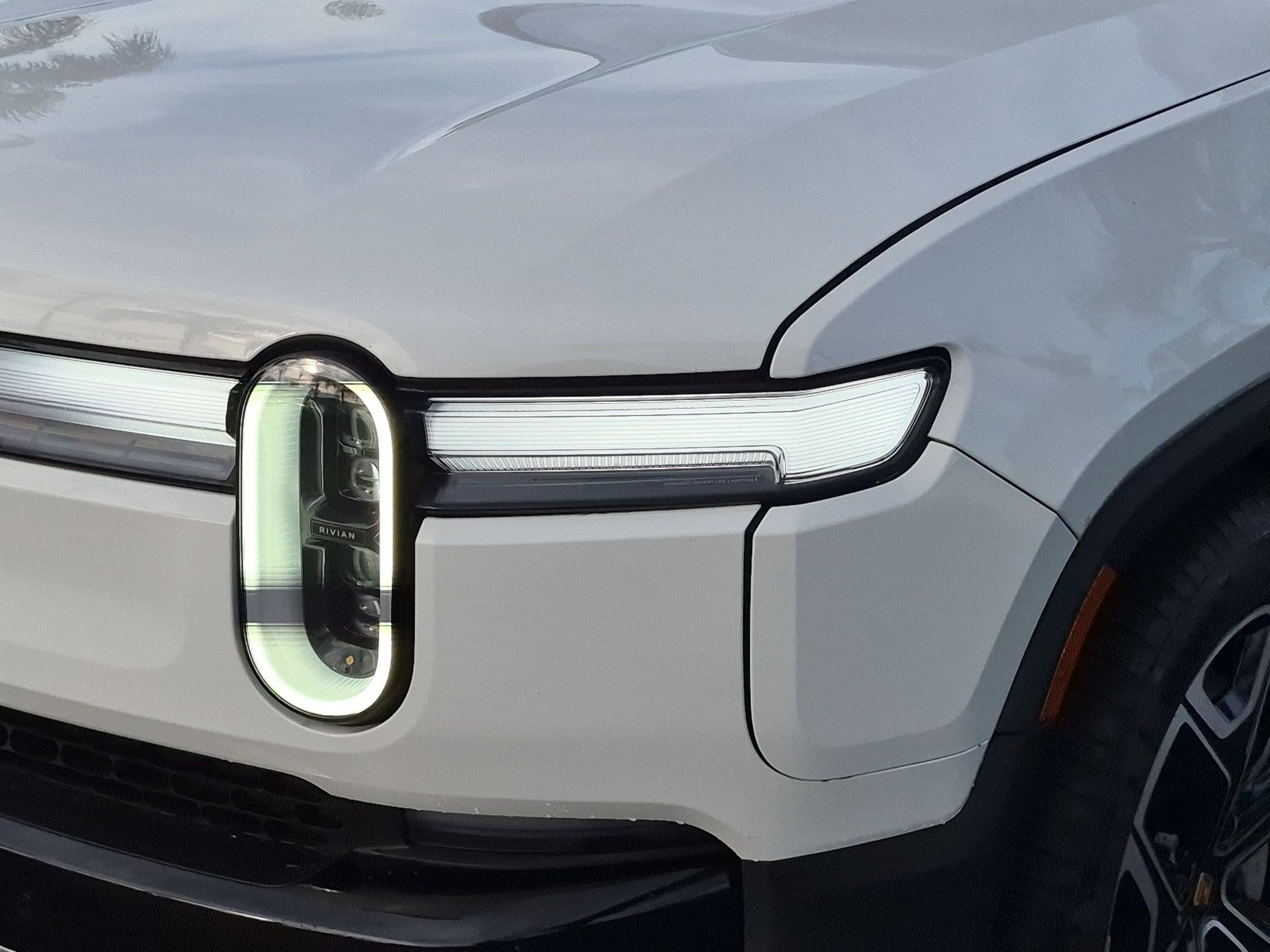 Rivian R1S Adventure