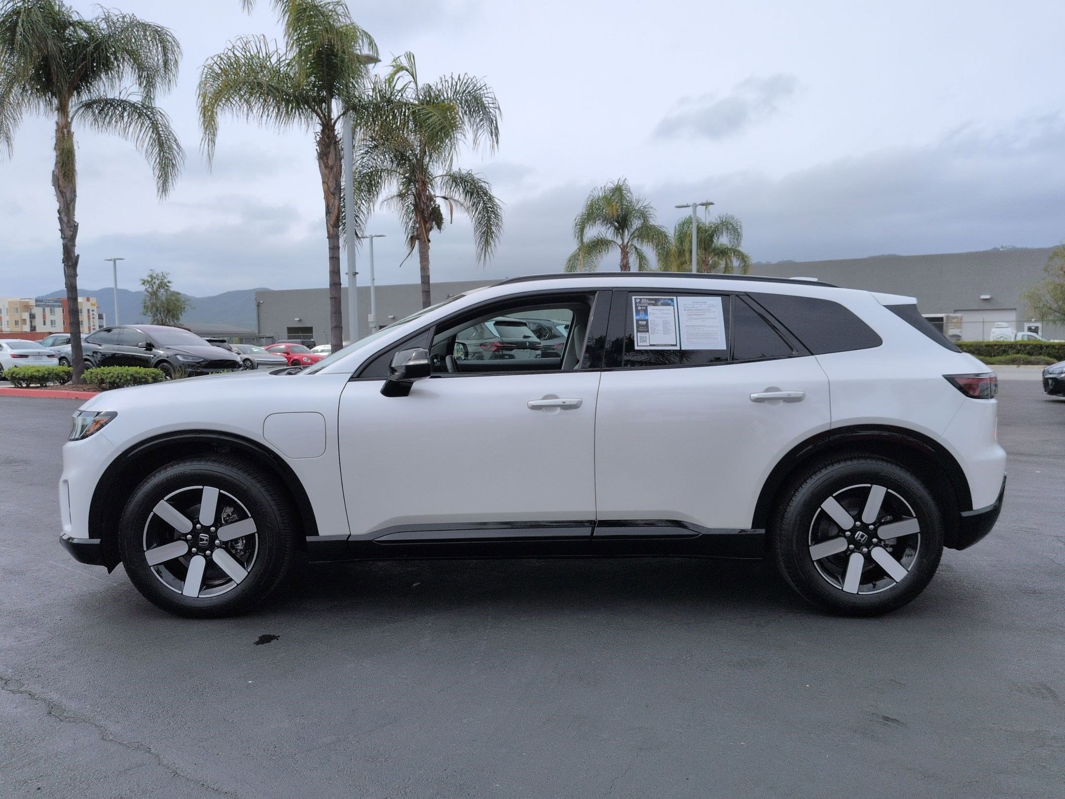 2025 Honda Prologue Touring photo 5