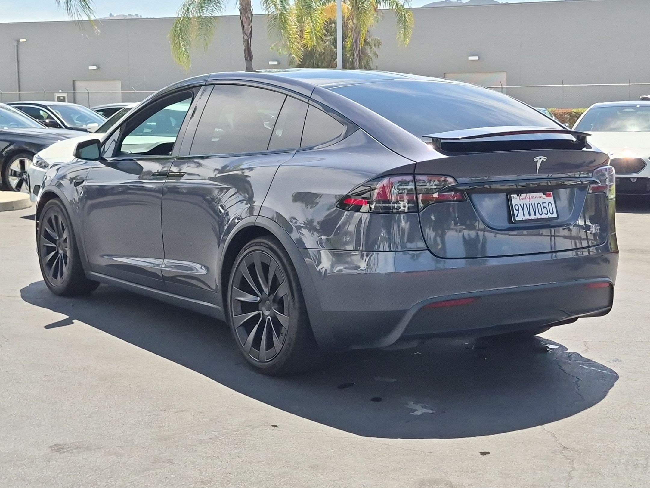 Tesla Model X Plaid