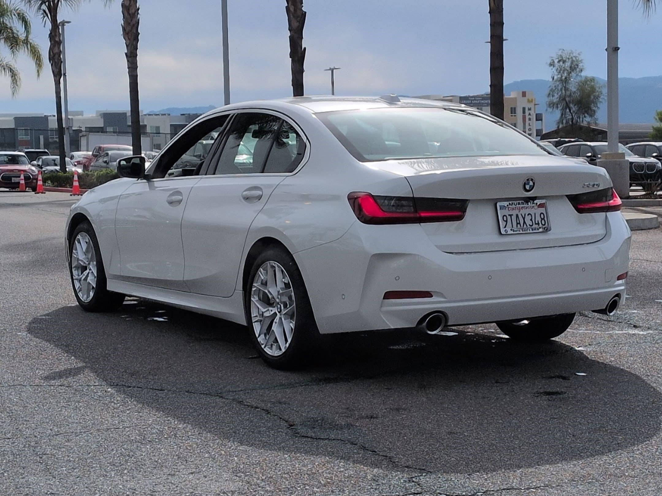 2025 BMW 3 Series 330i photo 6