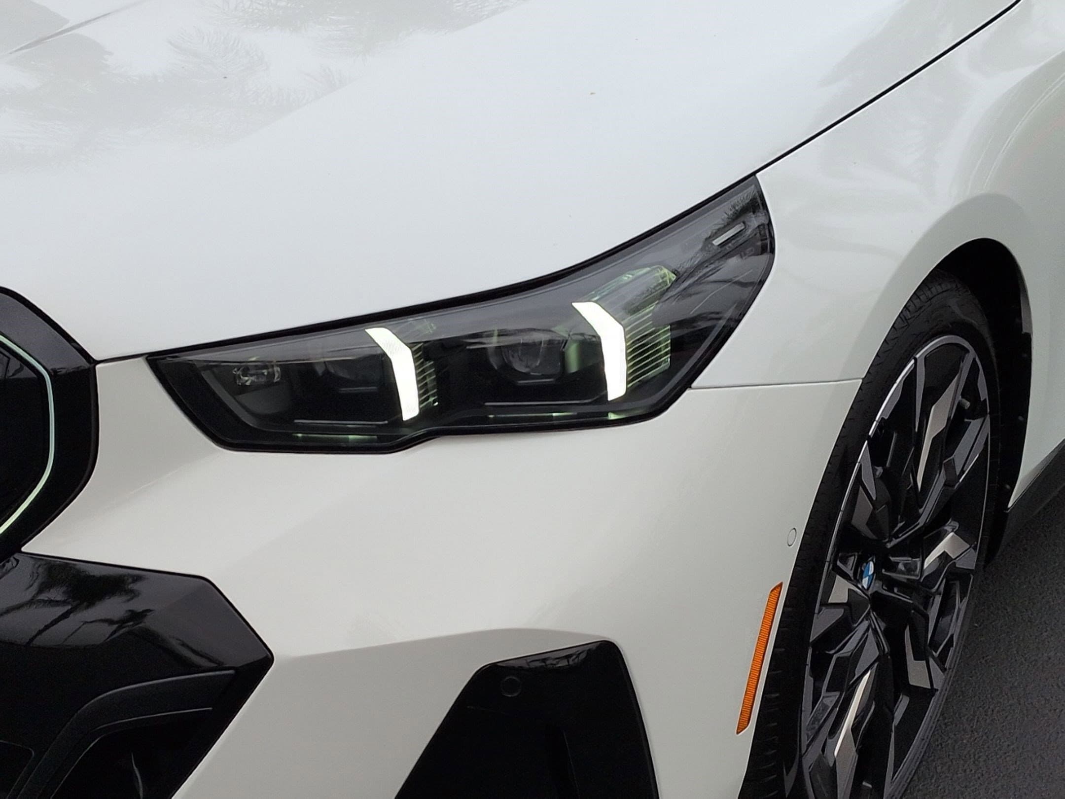 2026 BMW i5 eDrive40 photo 4