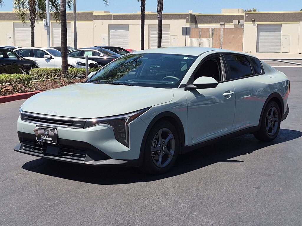 Used 2025 Kia K4 LXS Sedan
