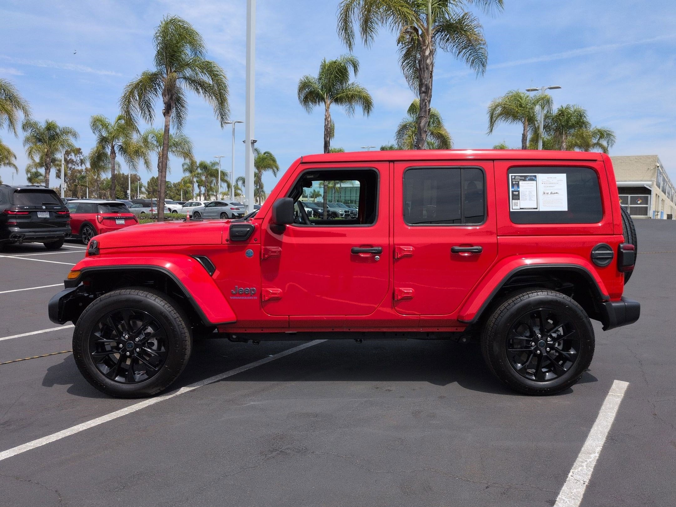 2025 Jeep Wrangler 4xe Sahara photo 5