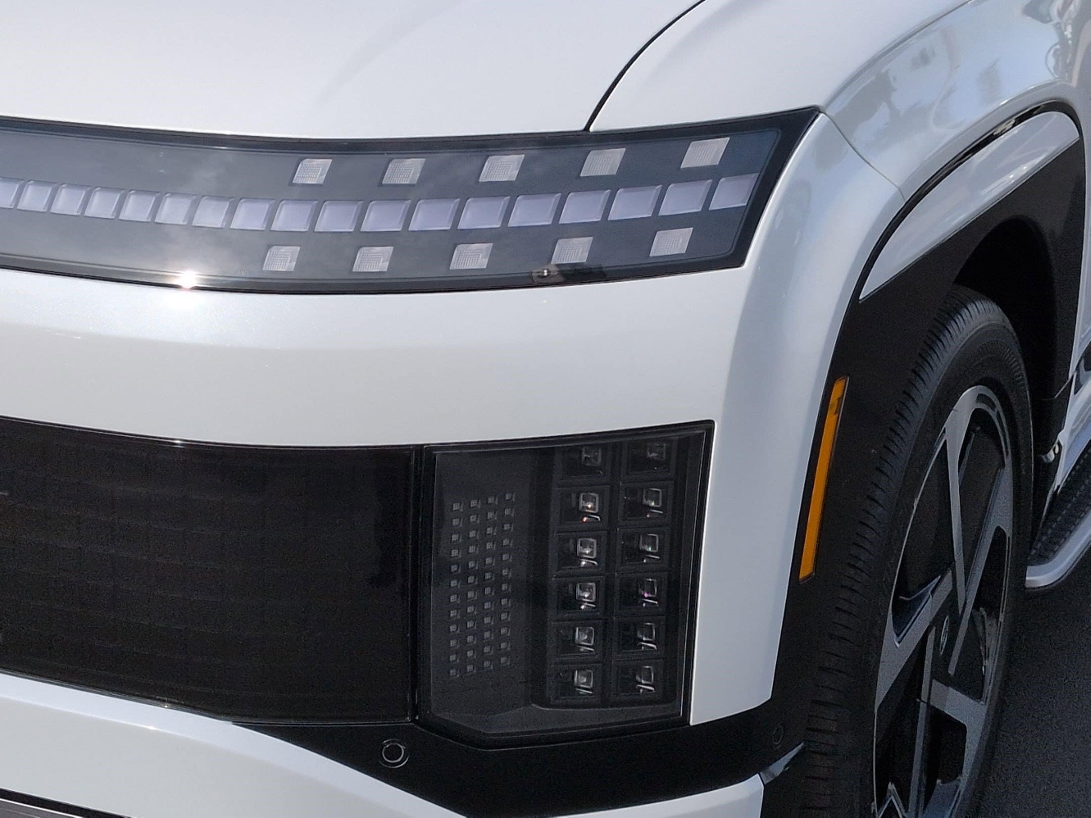 2026 Hyundai IONIQ 9 Performance Limited photo 4