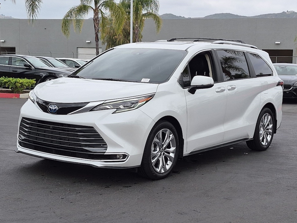 Used 2024 Toyota Sienna Platinum Minivan