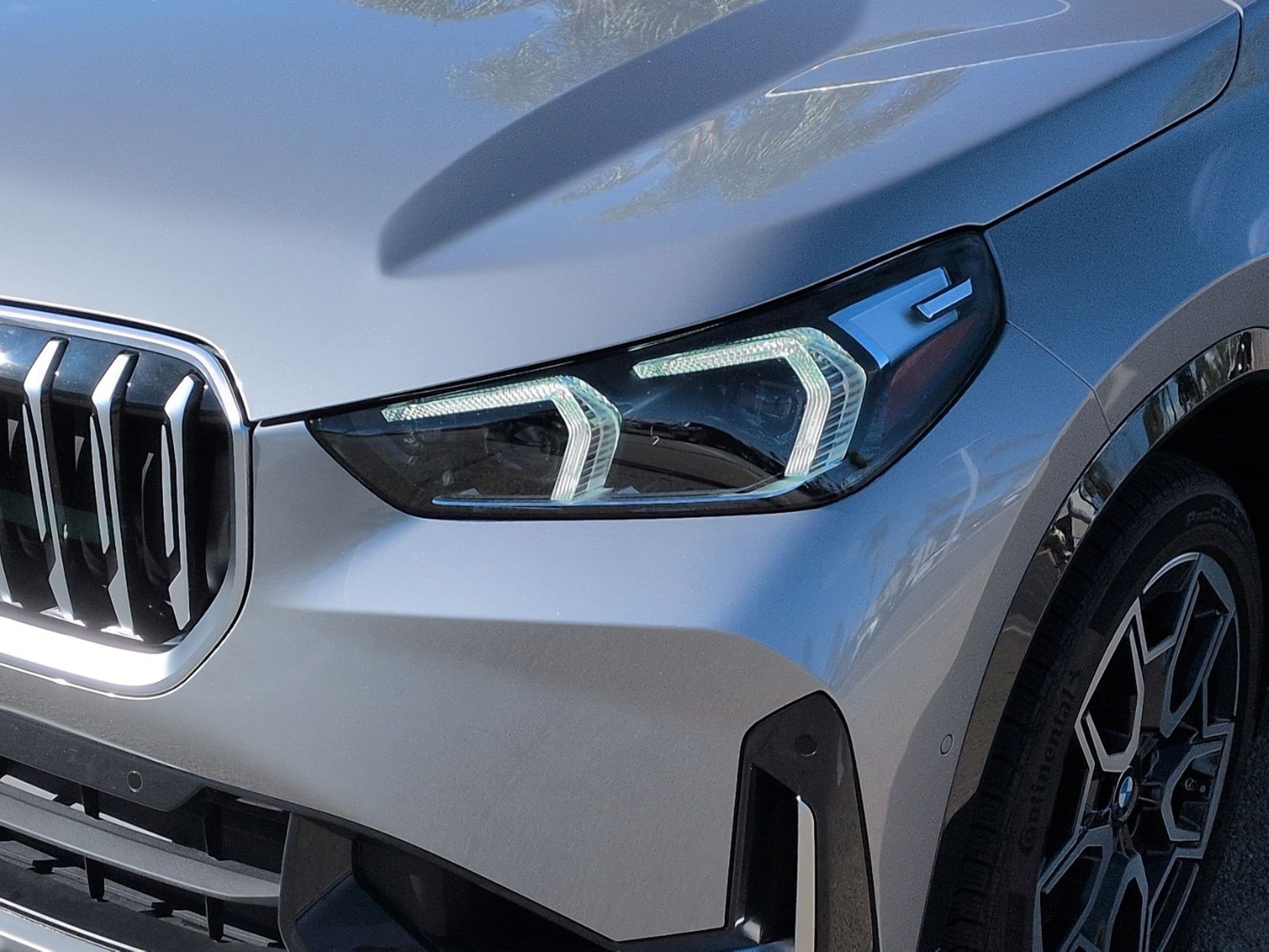 2025 BMW X1 xDrive28i photo 4