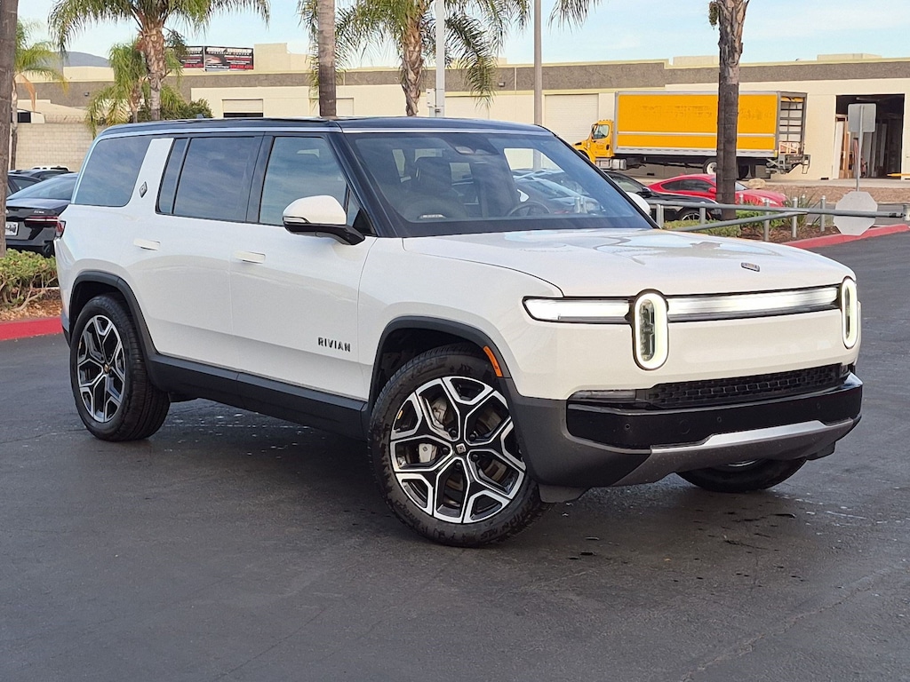 Used 2025 Rivian R1S Adventure SUV