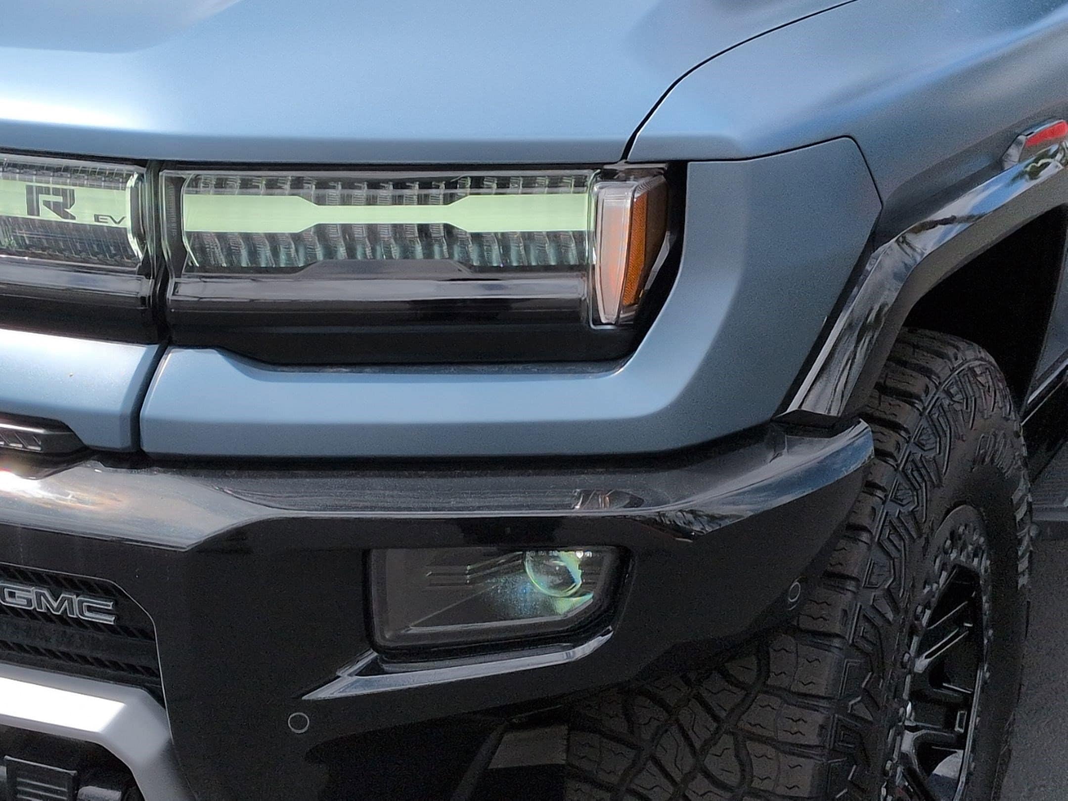 2024 GMC Hummer EV Pickup 3X photo 4