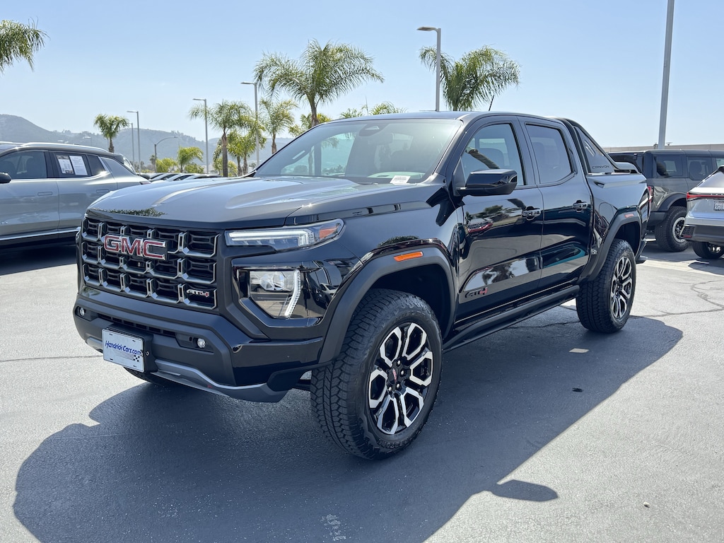 Used 2025 GMC Canyon 4WD AT4 Pickup