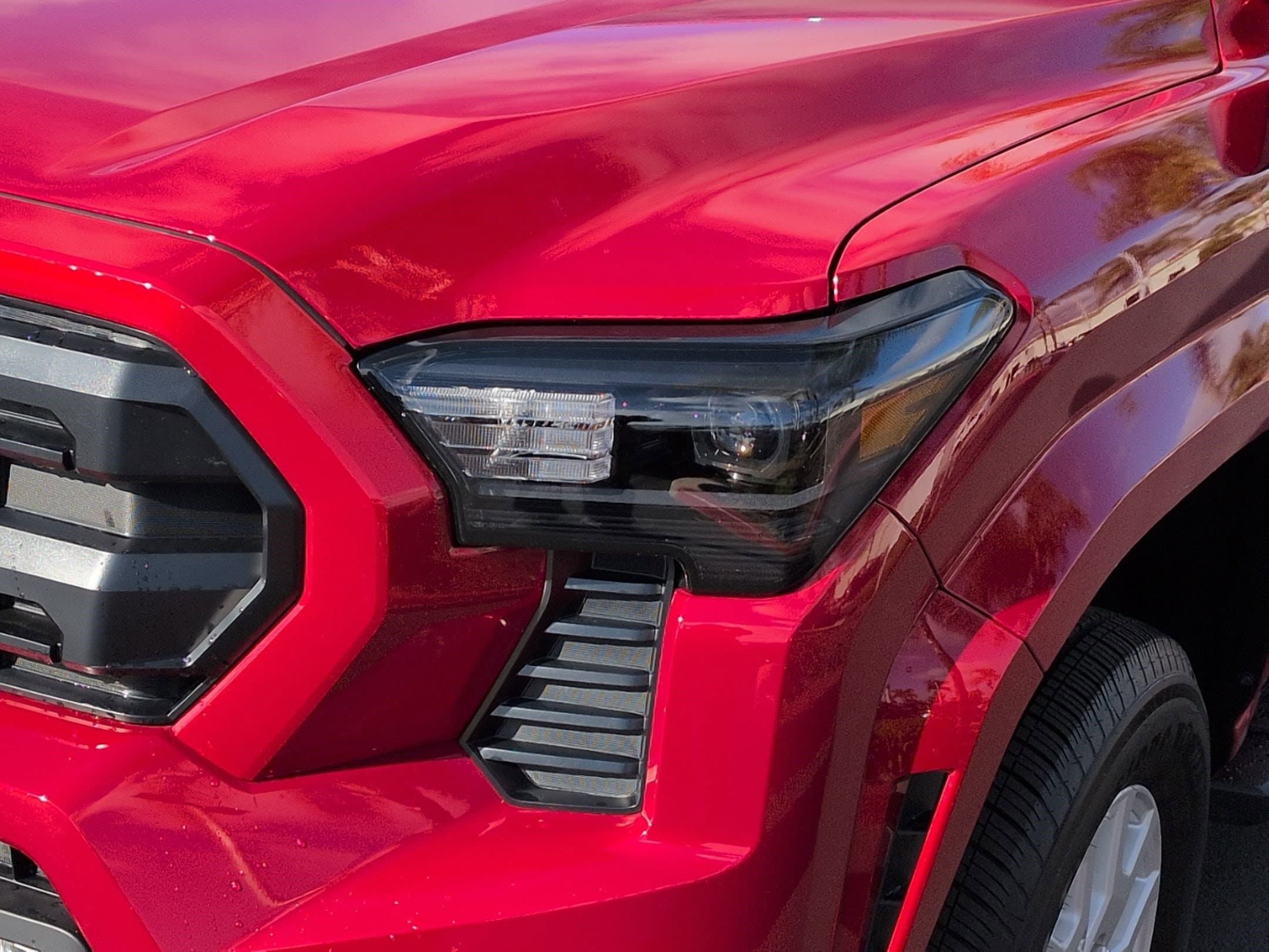 2025 Toyota Tacoma 2WD SR5 photo 4