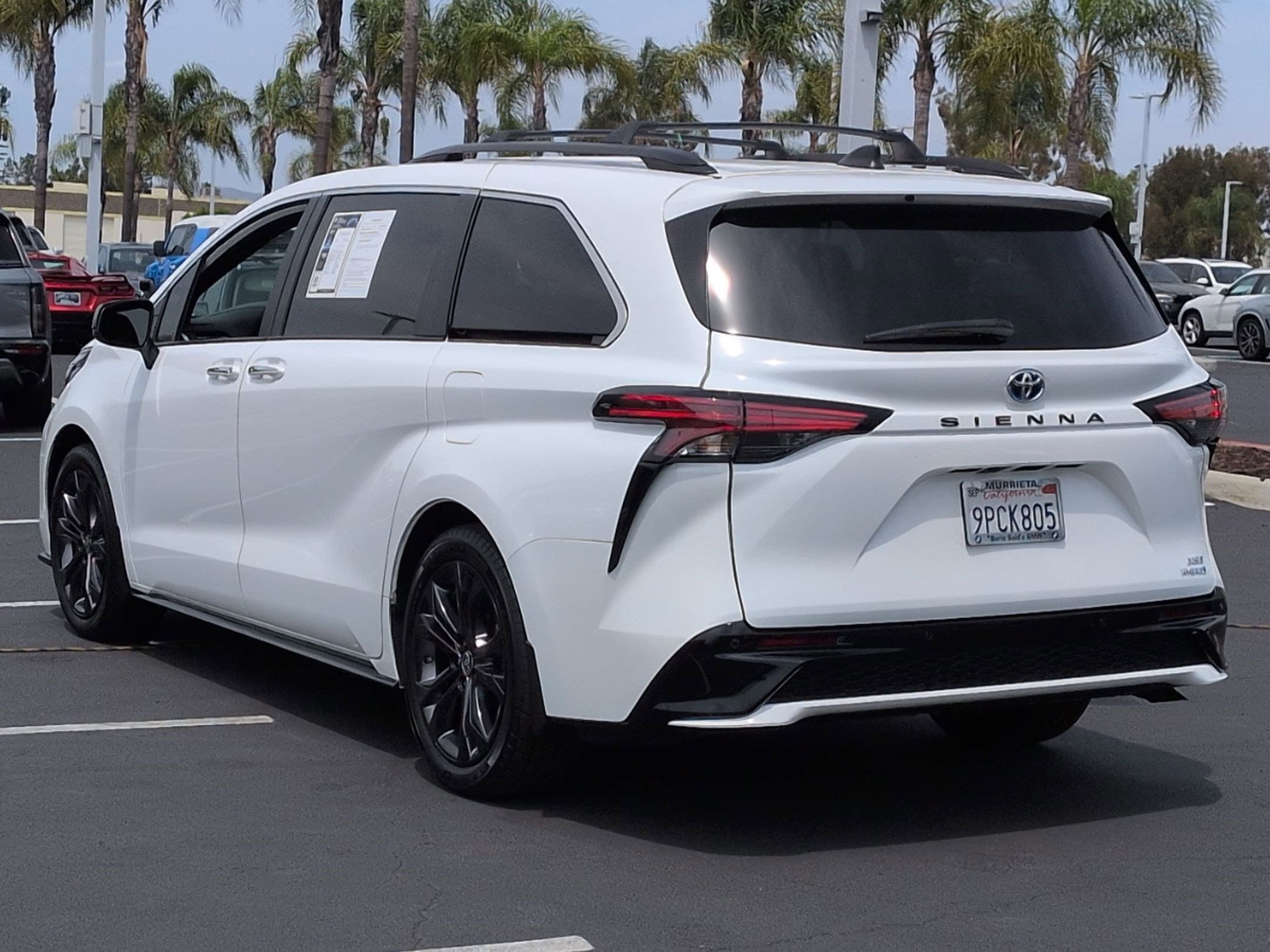 2024 Toyota Sienna XSE photo 6