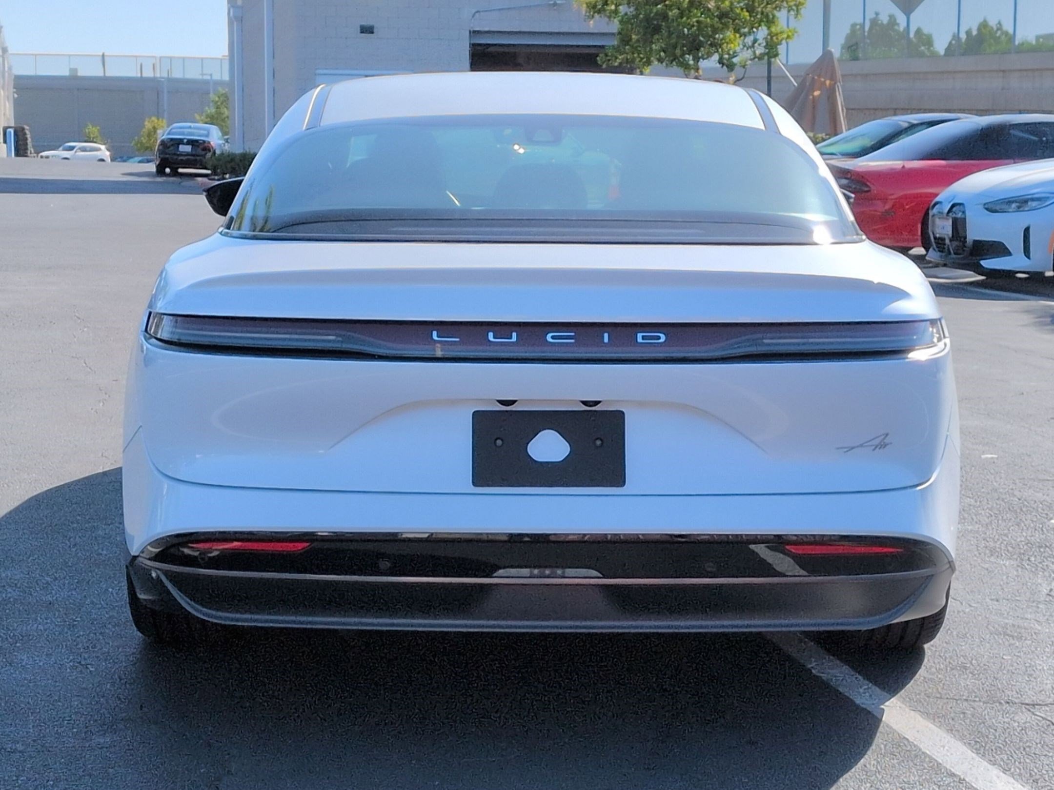 2024 Lucid Air Pure photo 3