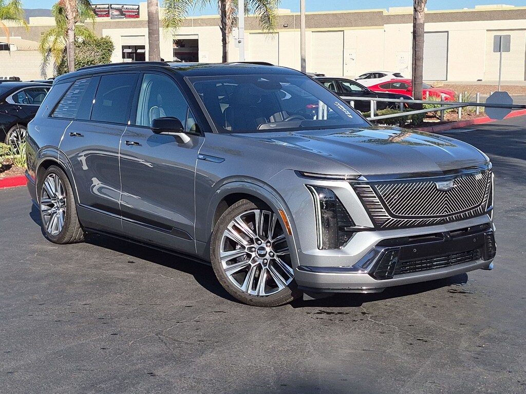 Used 2026 CADILLAC Vistiq Platinum SUV