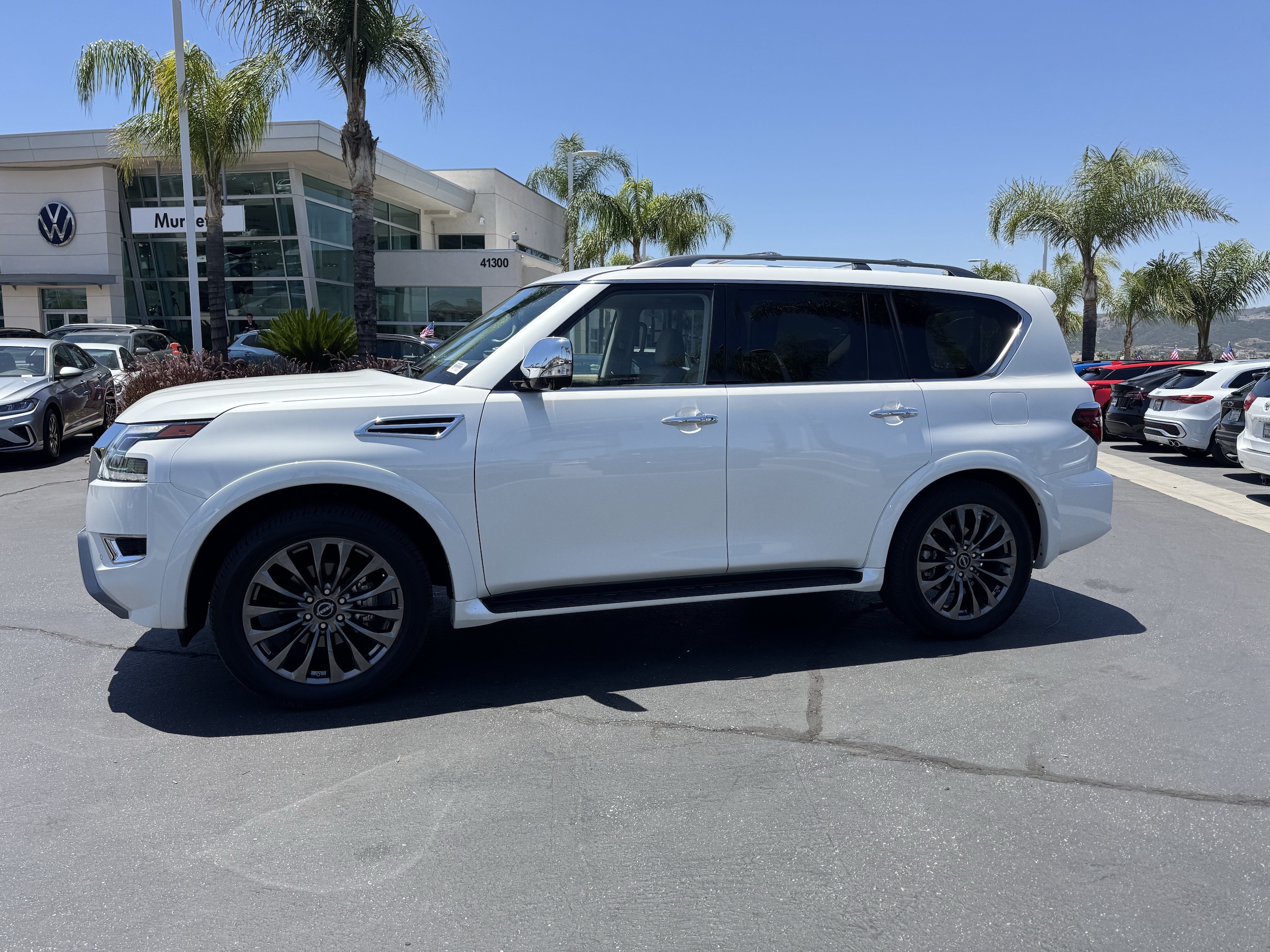Nissan Armada Platinum