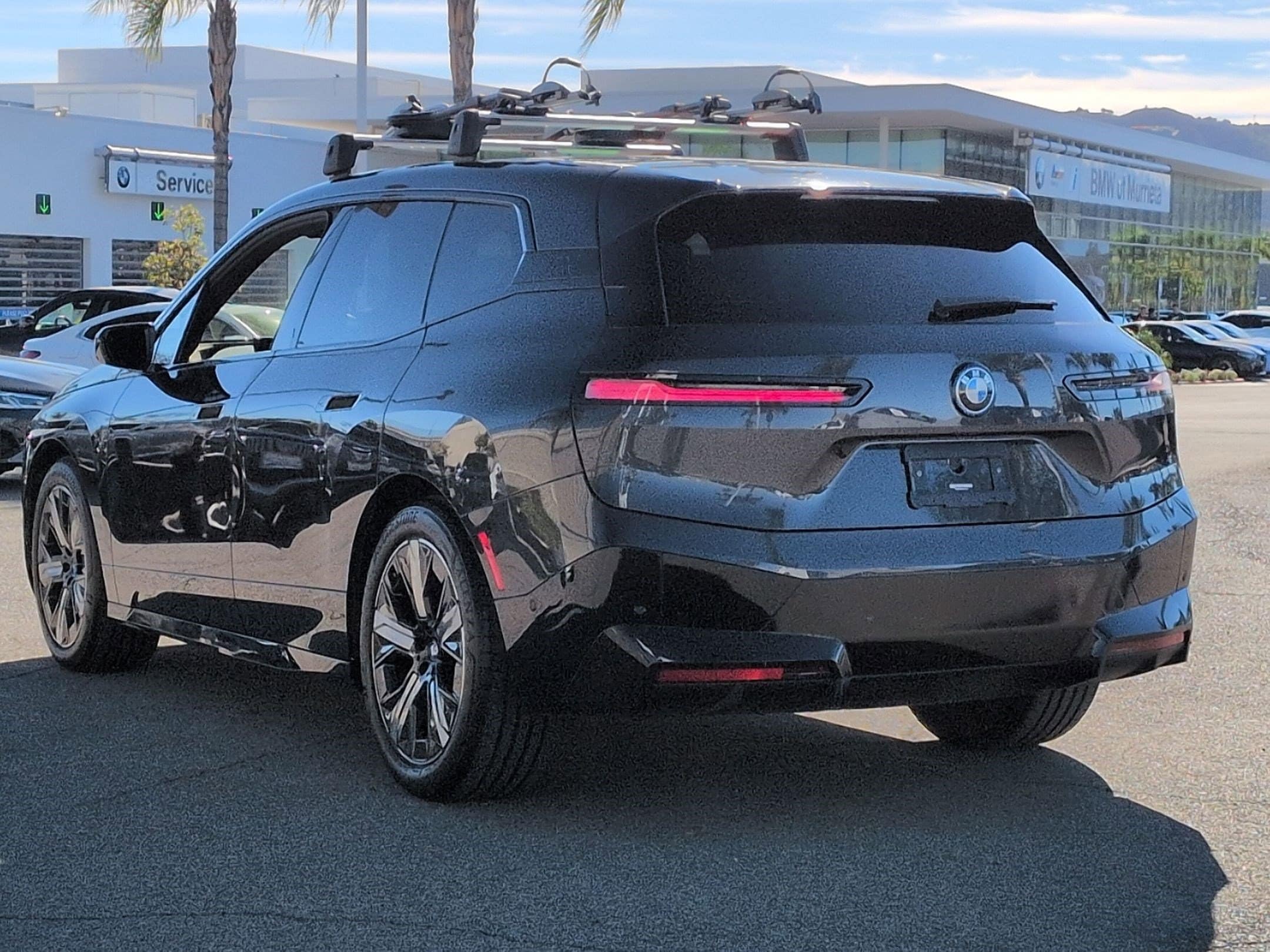 2022 BMW iX xDrive50 photo 3