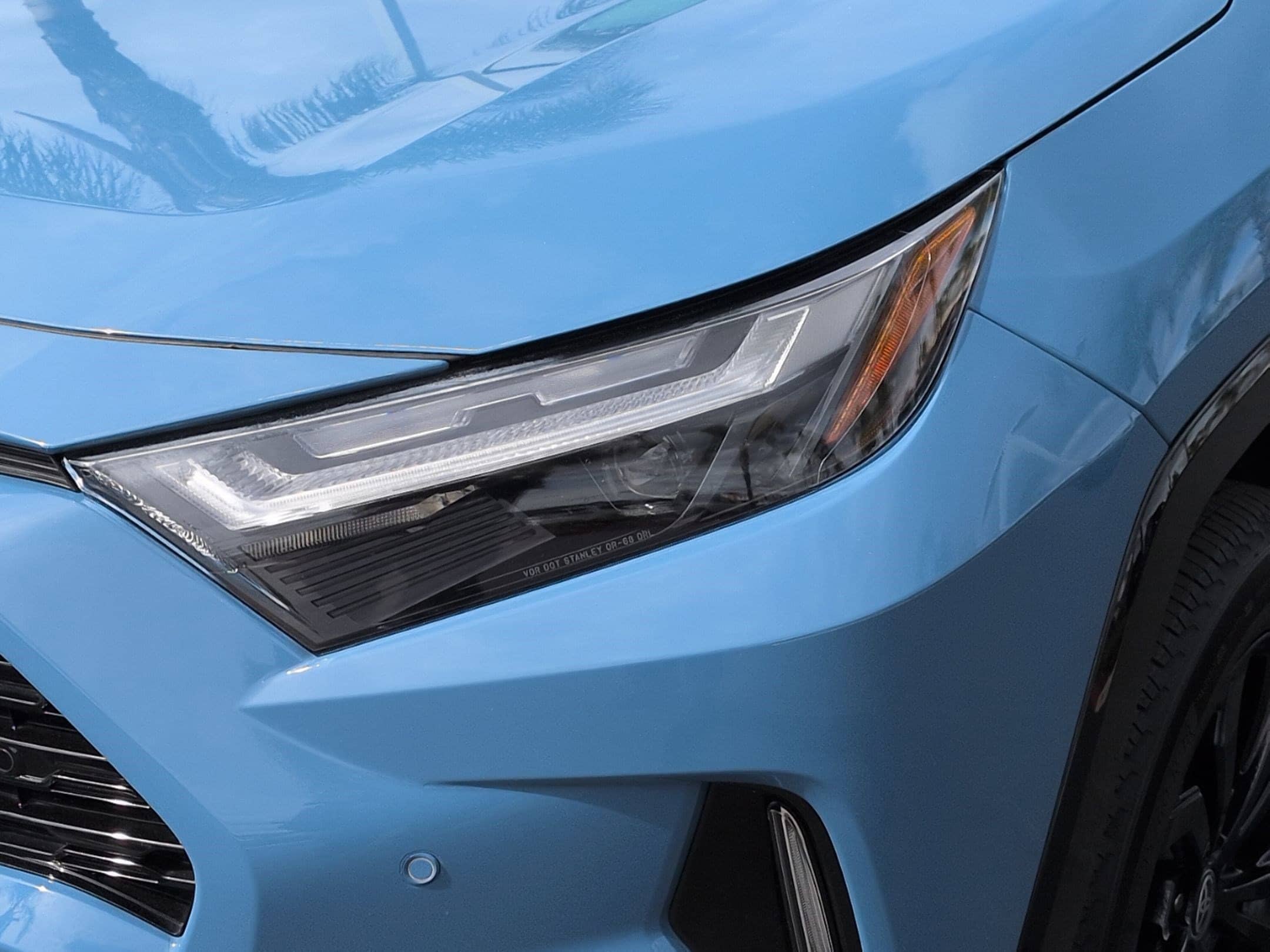 2023 Toyota RAV4 Hybrid XSE photo 4