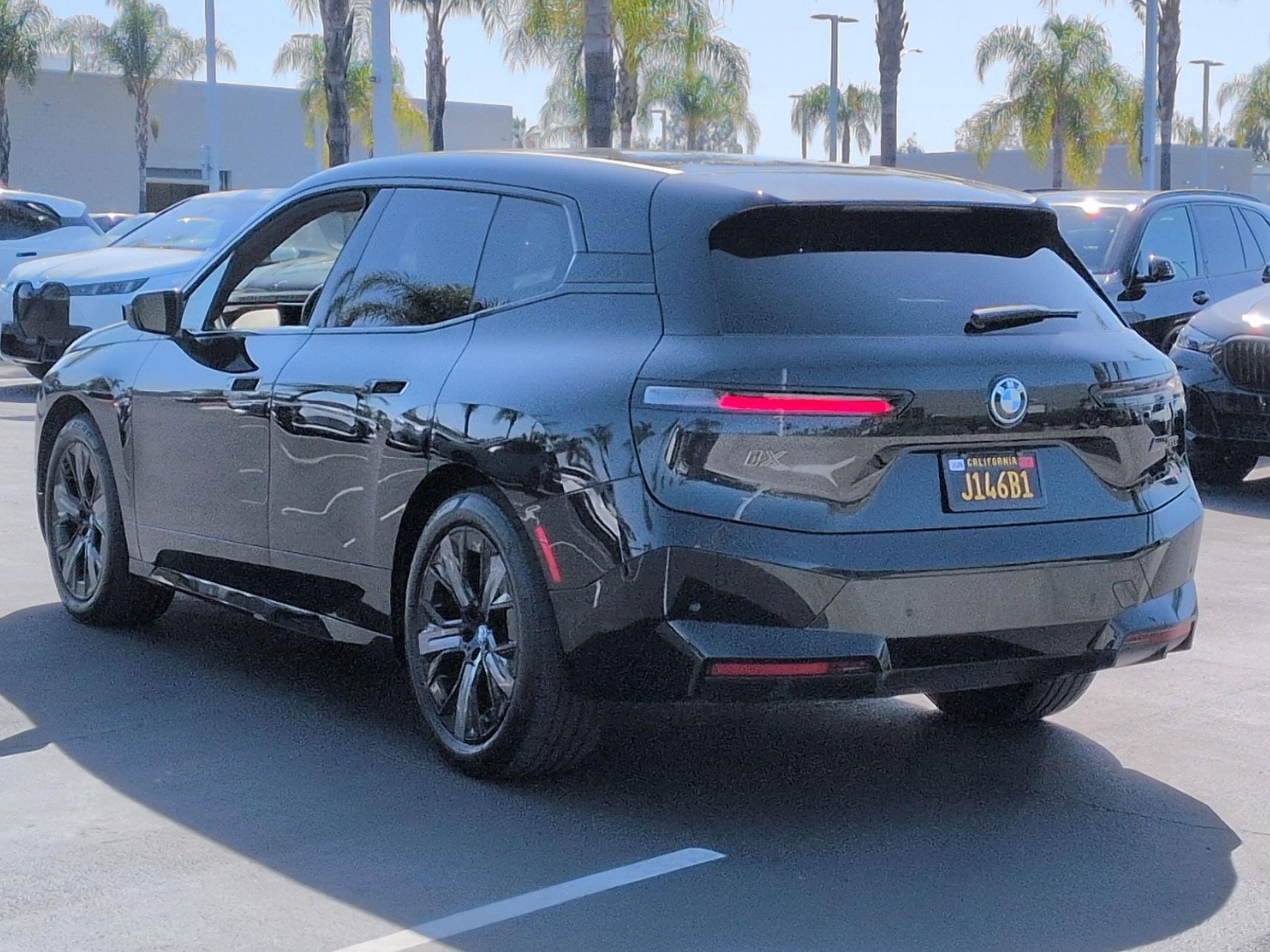 2025 BMW iX M60 photo 3