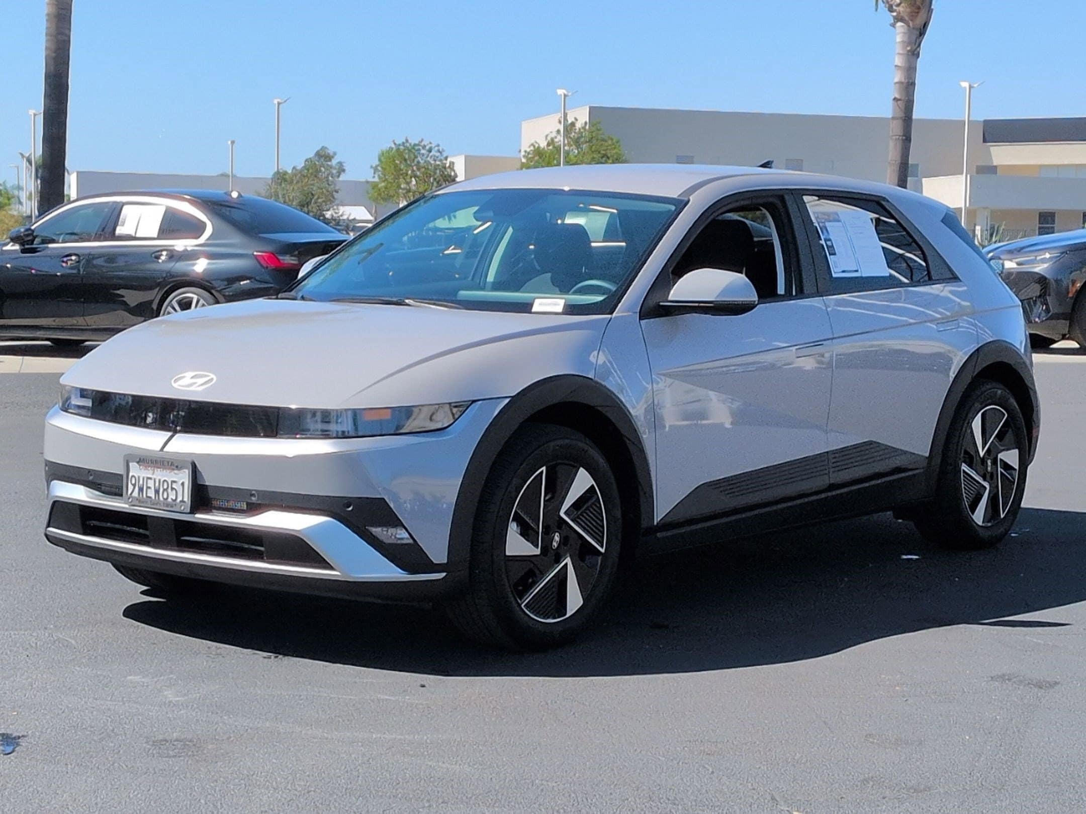 2025 Hyundai IONIQ 5 SE Standard Range photo 4